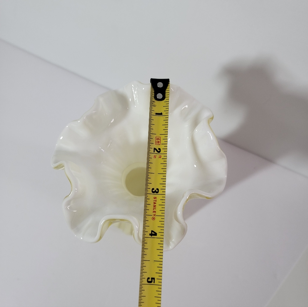 Fenton Rare Case Glass Butterscotch Wheat Vase White Overlay 7 3/4" Ruffle Vtg - Picture 4 of 6